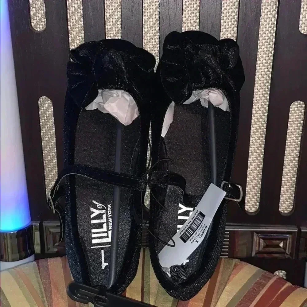 COPY - Girls black suede ballet flats size 1